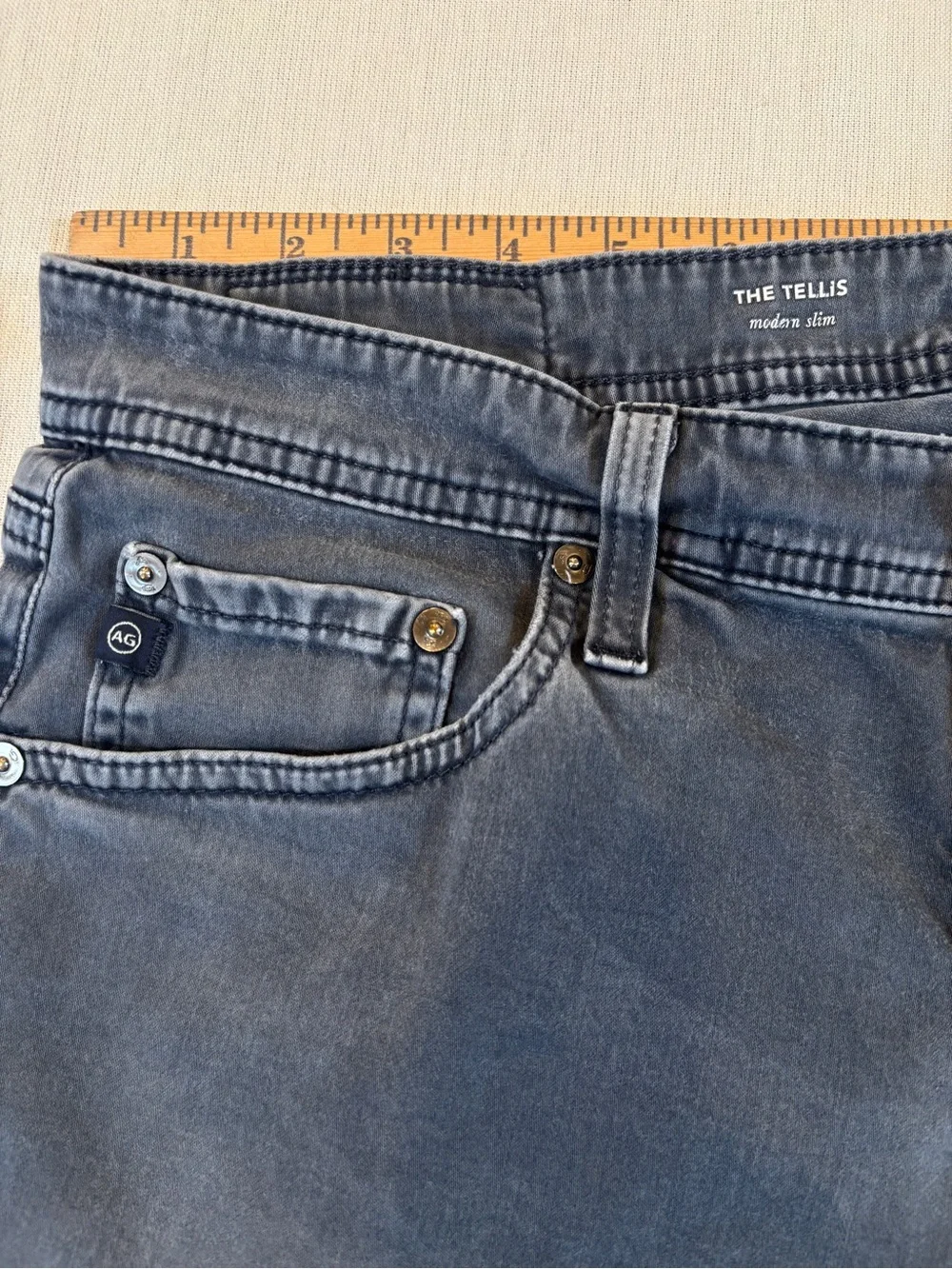 AG Adriano Goldschmied The Tellis Modern Slim Jeans Gray Faded 33x34